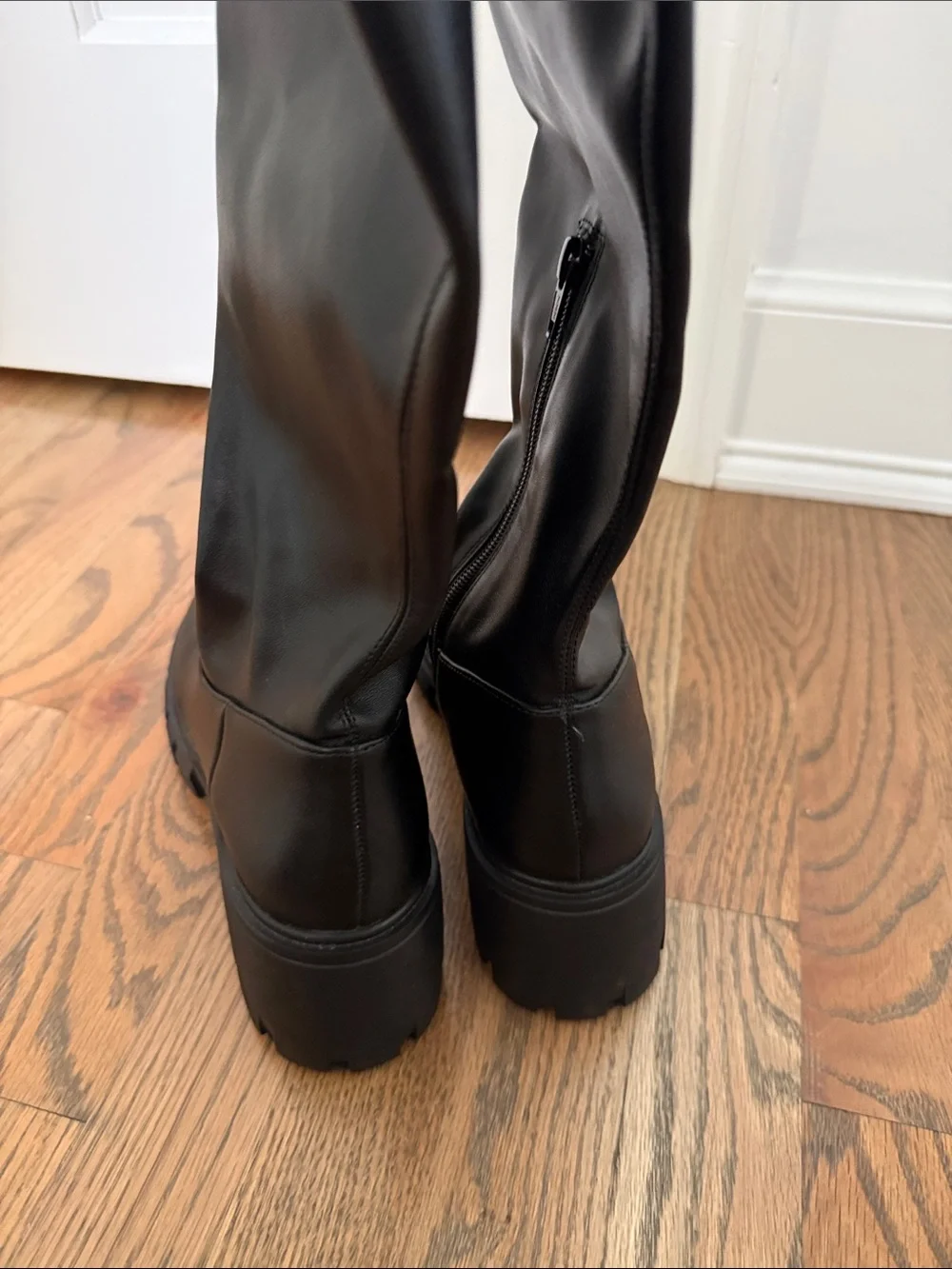 Steve Madden sleek knee